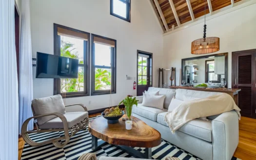 2 Bedroom Cordage Cottage with Pool