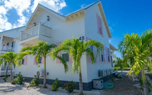 Mahogany Bay 5 Bedroom House on Street 1